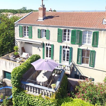 Maison De Maitre A Bram # Jacuzzi Kültér fotó